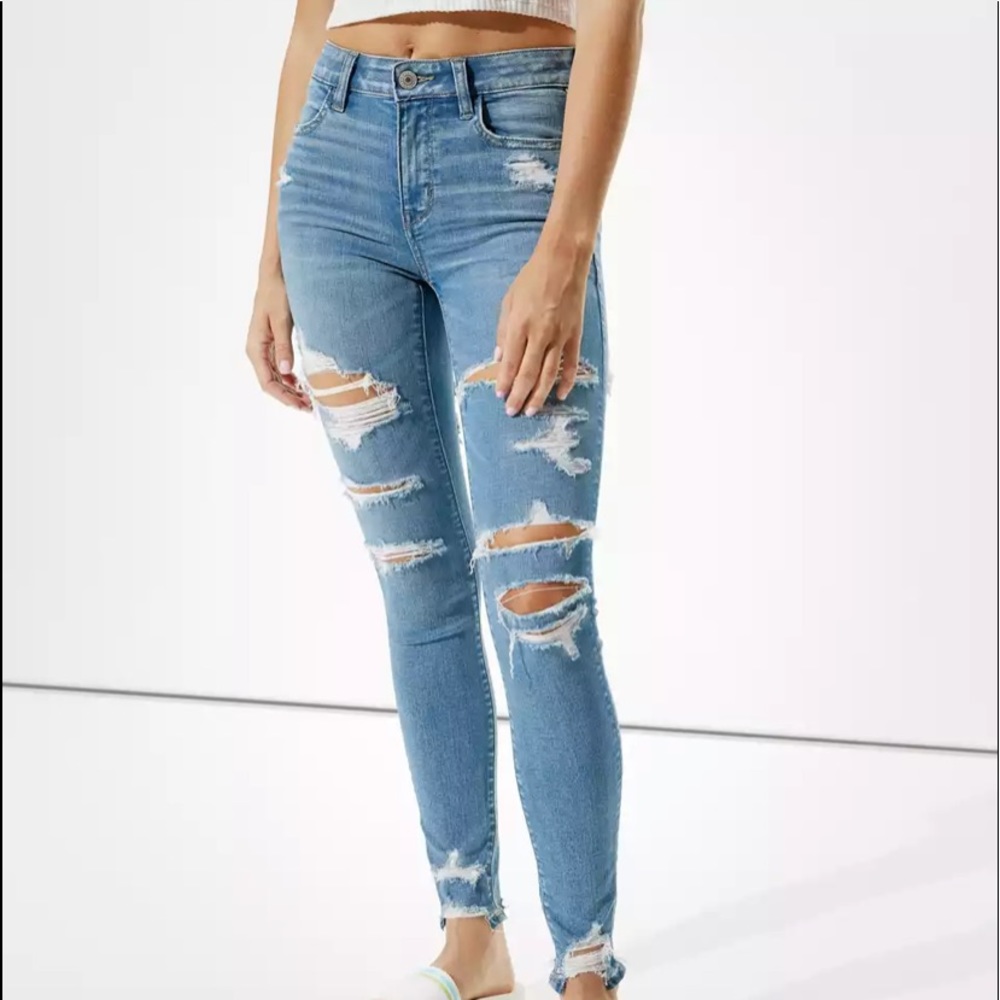 American Eagle distressed Hi-rise Jegging